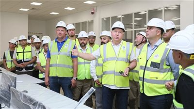 رئيس هيئة المحطات النووية يتفقد متابعة سير الأعمال بموقع المحطة بالضبعة