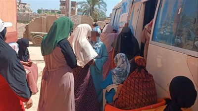 قافلة خدمية توعوية لتنمية الأسرة بقرية 11 بذور بغرب النوبارية