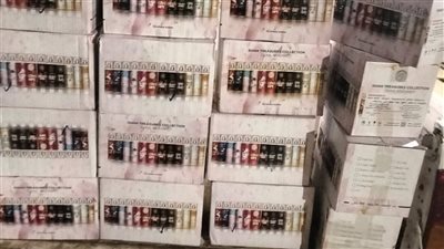 ضبط 480 عبوة مستحضرات تجميل لخطورة استخدامها بالفيوم 