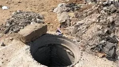 مصرع عامل وإصابة 2 أخرين فى بيارة للصرف الصحى بالفيوم 
