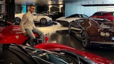 كريستيانو رونالدو عن أسطول سياراته الفارهة: ألعابي