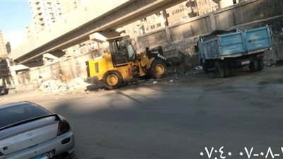 استجابةً لشكاوى المواطنين.. محافظة الإسكندرية ترفع 150 طنًا من المخلفات بشارع ملك حفني