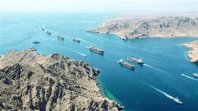 عاجل.. مسئول أمريكي: التوصل لاتفاق بشأن هرمز مرتبط برفع الحصار عن إيران