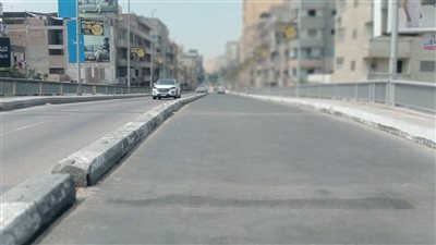استكمال أعمال الصيانة بكوبري دمنهور العلوي