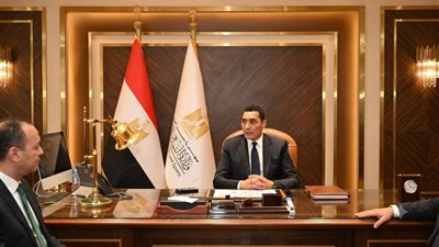 وزارة الرياضة تمنع الاتحادات من التعامل مع الشركات غير المرخصة
