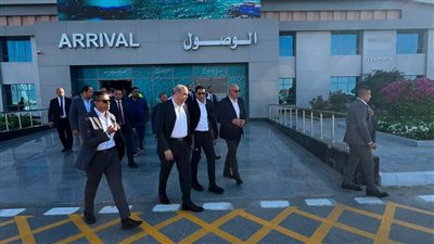وزير الطيران يتفقد مطار العلمين الدولي استعدادًا لانطلاق معرض «EIAS 2026»