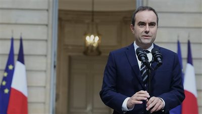 رئيس الوزراء الفرنسي يعلن خطة لإصلاح منظومة الاتصال الحكومي