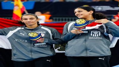 وزير الرياضة يهنئ ملك عمرو وزينة عمرو بعد اختيارهما ضمن الأفضل في مونديال اليد
