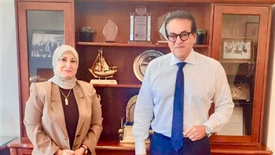 نقيب التمريض تبحث مع وزير الصحة إعادة تكليف خريجي «المقاصة» 