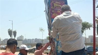حملات مكثفة لإزالة الإشغالات والتعديات وإعادة الانضباط لشوارع الشرقية