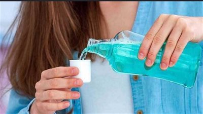 طرق تحضير غسول طبيعي لإزالة رائحة الفم الكريهة.. وصفات منزلية سهلة ومنعشة