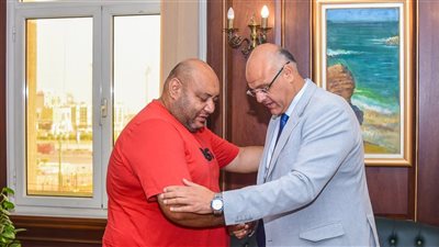 محافظ الإسكندرية يخلّد اسم البطل «زياد» على شاطئ البيطاش