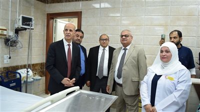 بتكلفة 2.3 مليون جنيه.. رئيس جامعة بني سويف يفتتح تطوير مجمع الرعايات بالمستشفيات الجامعية