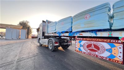 «زاد العزة» الـ 254 تنطلق من مصر إلى غزة لدعم الأشقاء الفلسطينيين
