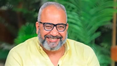 بيومي فؤاد يكشف أسرار مشواره الفني في 