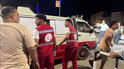 الهلال الأحمر يواصل دعم أسر ضحايا حادث الإسماعيلية خلال مراسم تشييع الجثامين