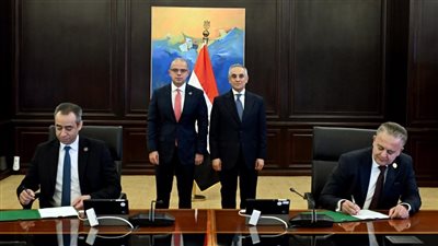 وزيرا العدل والاستثمار والتجارة الخارجية يشهدان توقيع بروتوكول تعاون لتيسير بيئة الأعمال ودعم الاستثمار
