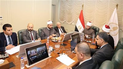 وزير الأوقاف يترأس الاجتماع العاشر لمجلس أمناء جامعة «نور-مبارك»