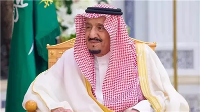 الملك سلمان يصدر قرارات تتعلق بمسئولين كبار في السعودية.. فيديو