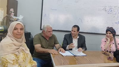 وكيل رياضة القليوبية يتابع أعمال الجمعية العمومية بمركز شباب كفر مناقر ببنها