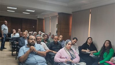 وكيل وزارة الصحة بالمنيا تترأس اجتماعًا موسعًا مع مديري الإدارات