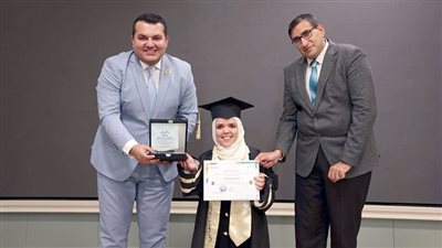 100 ألف قزم يبحثون عن «حياة كريمة»