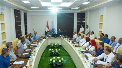 وزير الإنتاج الحربي يتفقد «أبي قير للصناعات الهندسية» ويؤكد دعم العاملين وتعظيم الإنتاجية