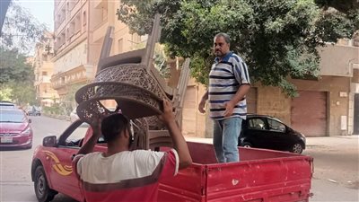 حملات مكثفة بحي المعصرة لرفع الإشغالات وتحقيق السيولة المرورية