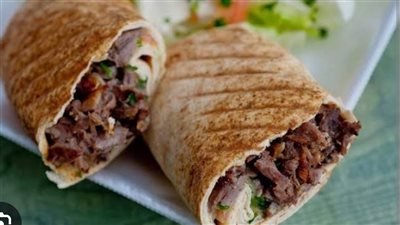 طرق تحضير شاورما اللحم في المنزل بوصفات سهلة ومذاق شهي