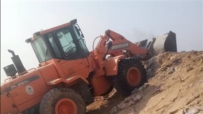 حملات مكثفة بجهاز العاشر من رمضان لإزالة التعديات والتصدي للمخالفات
