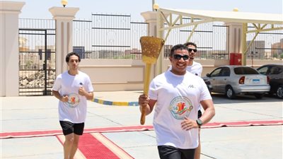 شعلة «أسبوع شباب الجامعات والمعاهد العليا الـ14» تصل جامعة الأقصر