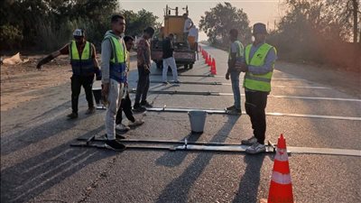 وضع إشارات للحد من حوادث الطرق عقب مأساة 