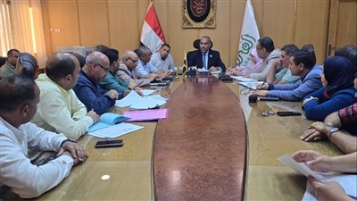 ضوابط رفع نواتج تطهير الترع والمصارف في الفيوم 