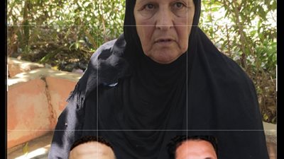 والدة القاتل والمقتول تروي تفاصيل صادمة وتطالب بالعفو عن ابنها المتهم