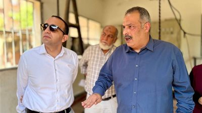 نائب محافظ الإسماعيلية يتابع ميدانيًا أعمال تطوير منظومة الصرف الصحي بأرض الجمعيات