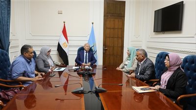 محافظ القاهر يشدد على رؤساء الأحياء الجدد بسرعة إنجاز مصالح المواطنين