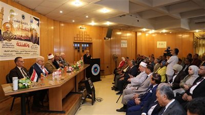 نادي أعضاء هيئة التدريس بجامعة الأزهر يكرّم رئيسي الجامعة السابق والحالي