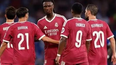 ريال مدريد ينهي استعداداته للموسم الجديد بثلاثية في شباك شالكه