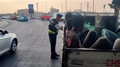 حملات مرورية مكثفة لضبط سيارات نصف النقل المستخدمة في  نقل الركاب 