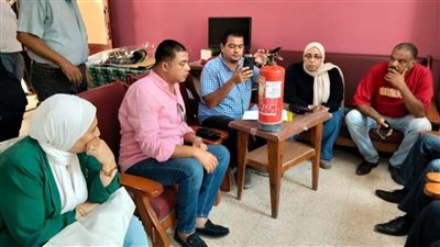 استعدادًا للعام الدراسي الجديد.. حي طرة يراجع جاهزية المدارس ويكثف أعمال النظافة والتجميل