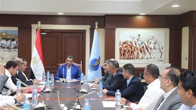 محافظ البحر الأحمر يوجه  بسرعة دراسة الانتهاء من مشروع المنطقة التراثية بمدينة القصير