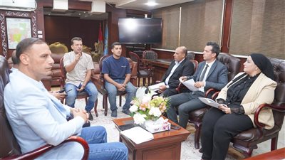 محافظ الغربية يستمع لمطالب المواطنين.. ويؤكد: سرعة التعامل مع الشكاوى