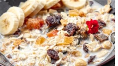 طرق تحضير شوفان الفواكه للرجيم.. وصفات مشبعة وصحية لبداية يوم نشيطة