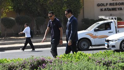 نائب جهاز القاهرة الجديدة يتفقد المحاور العامة ويتابع أعمال الصيانة وكفاءة الطرق 