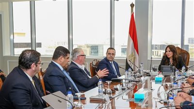 وزيرة الإسكان تبحث مع الرئيس التنفيذي لـ