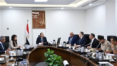 مدبولى يتابع الموقف التنفيذي لتطوير وتنمية منطقة الساحل الشمالي الغربي