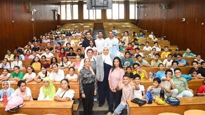 كلية التمريض بجامعة عين شمس تستضيف طلاب جامعة الطفل