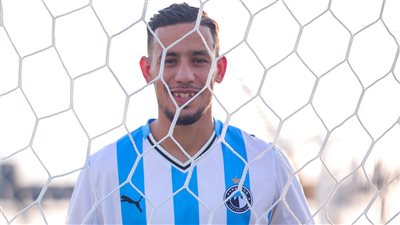 سر استبعاد مهاجم بيراميدز من قائمة منتخب الجزائر
