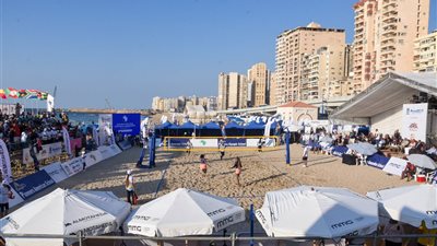 محافظ الإسكندرية يشهد انطلاق بطولة أفريقيا للكرة الطائرة الشاطئية بمشاركة 46 فريقًا من 28 دولة