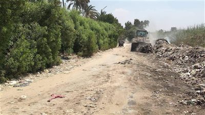 160 طن مخلفات.. حملة مكبرة بأبو النمرس لرفع التراكمات وتحسين مستوى النظافة